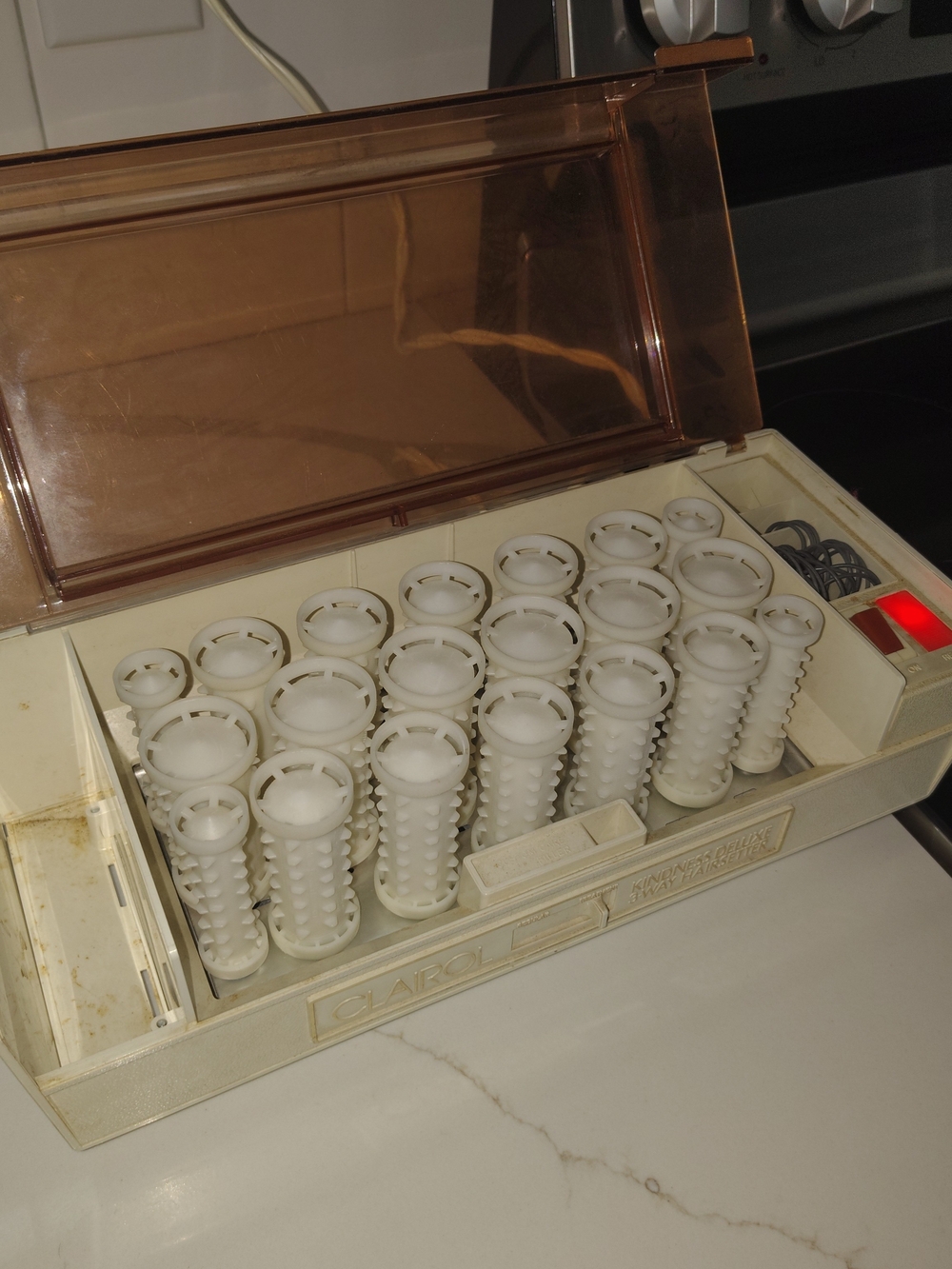 Clairol Hot Roller Set in Cream with Brown Lid